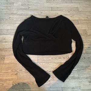 Wild Fable cropped black shirt